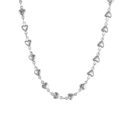 Elegant necklace with heart pendant