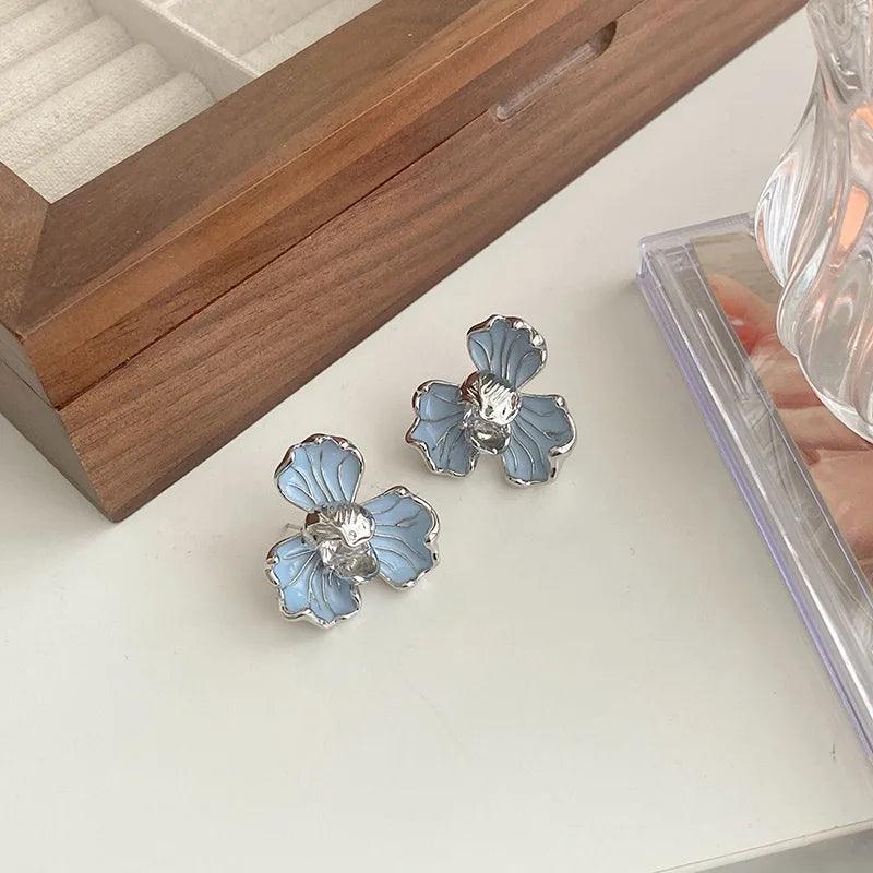 Elegant enamel flower stud earrings